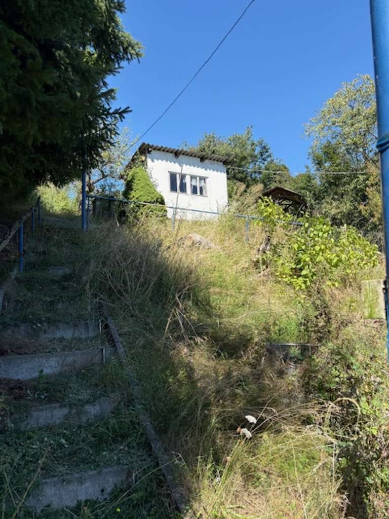 Immobilie in Greiz - 07973! Haushälfte mit sonnigem Hanggrundstück u. Garten! - Bild 3