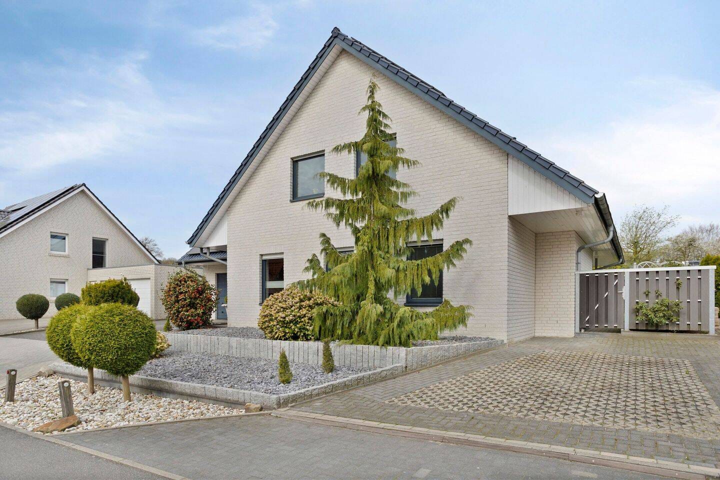 Immobilie in Uelsen - Freistehendes Wohnen auf einem großzügigen Grundstück von 653 m² in der waldreichen Umgebung von Uelsen - Bild 1