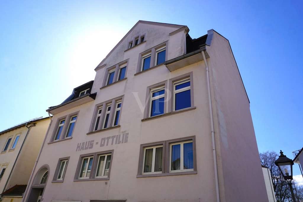 Immobilie in Bad Salzschlirf - Wohn- und Geschäftshaus mit Potenzial nahe Kurpark - Bild 1