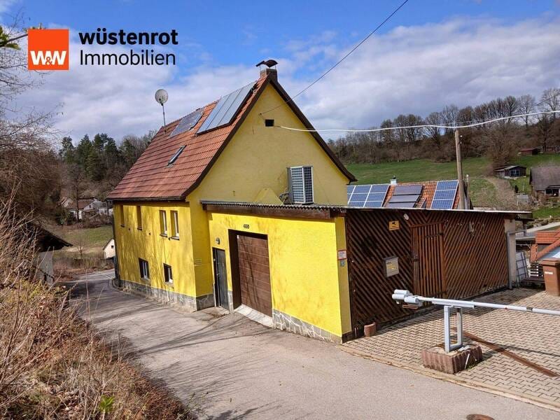 Immobilie in Altdorf bei Nürnberg - Saniertes Bauernhaus in Altdorf-Oberrieden mit Ruhe und Gemütlichkeit - Bild 0