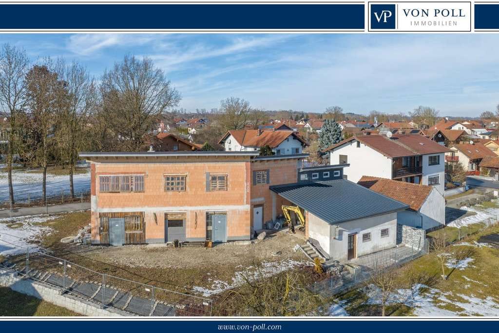 Immobilie in Kirchham - Hochwertiger Rohbau
Einfamilienhaus mit Einliegerwohnung
voll unterkellert mit Nebengebäude - Bild 0
