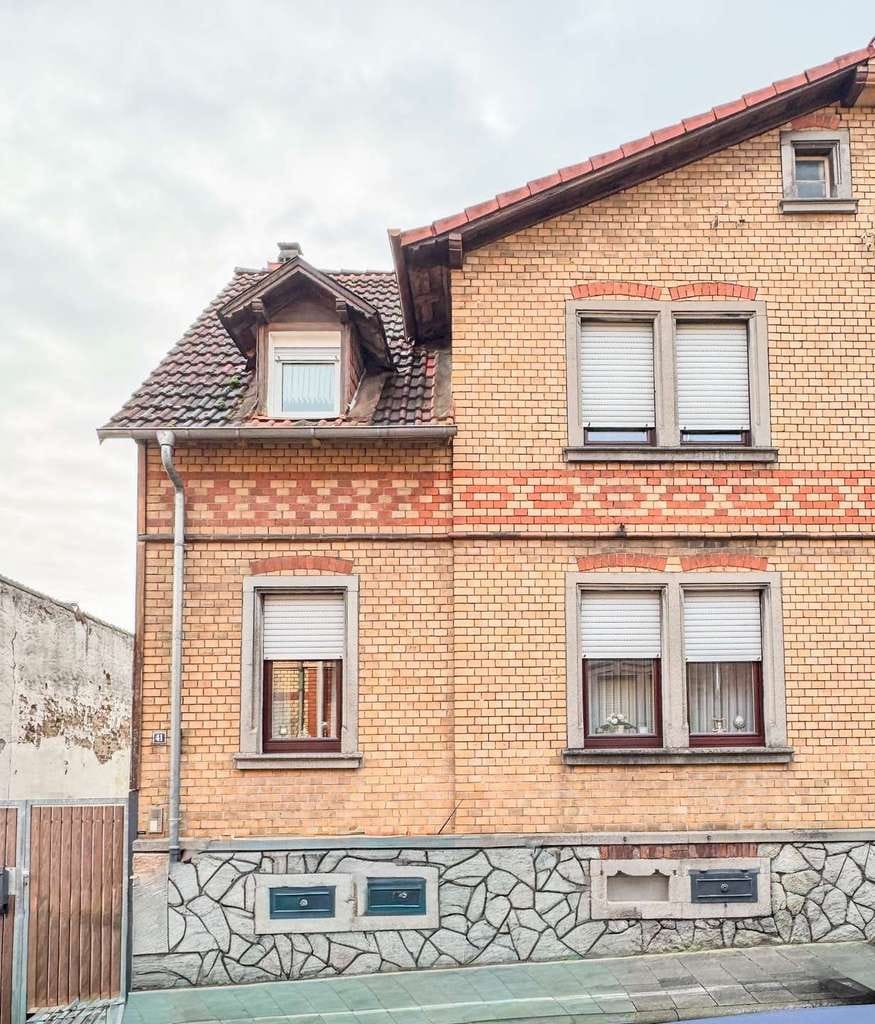 Immobilie in Roßdorf - Attraktive Doppelhaushälfte in perfekter Lage - Bild 1
