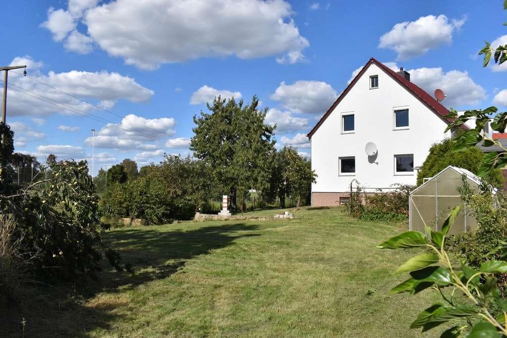 Immobilie in Beilrode - Einfamilienhaus mit tollem Grundstück in ländlicher Siedlungslage !! - Bild 1
