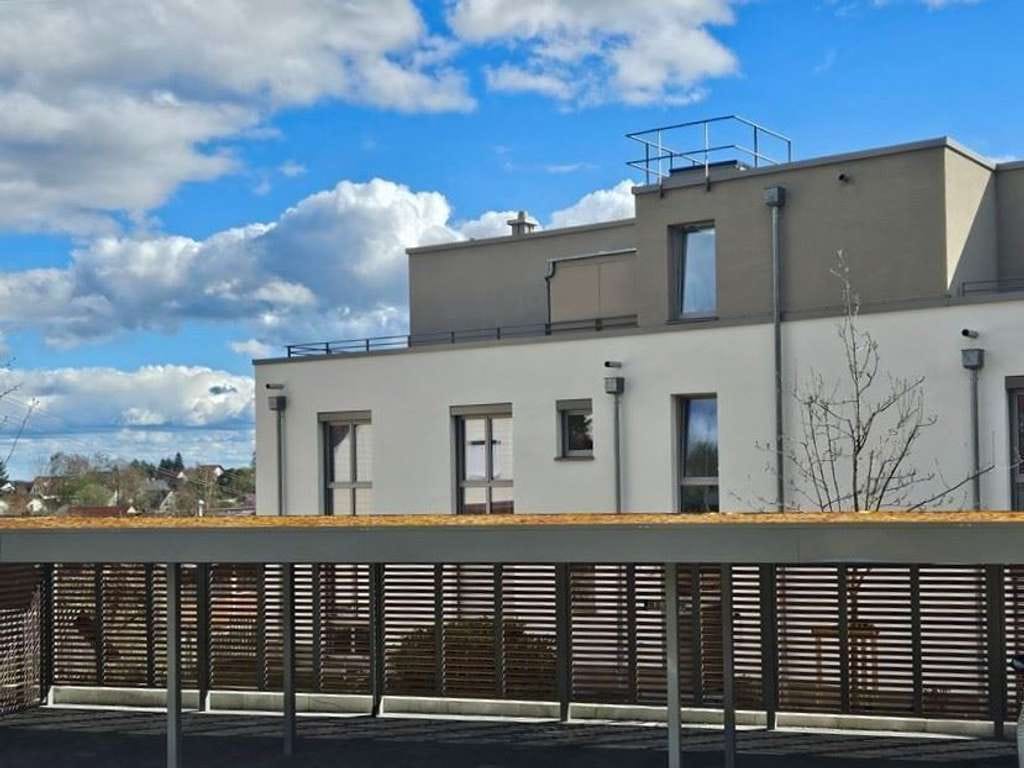 Immobilie in Syrgenstein - *Modern und energetisch top* Sonnige 3-Z.-Whg., Garage und Balkon mit Weitblick in Staufen  - Bild 2