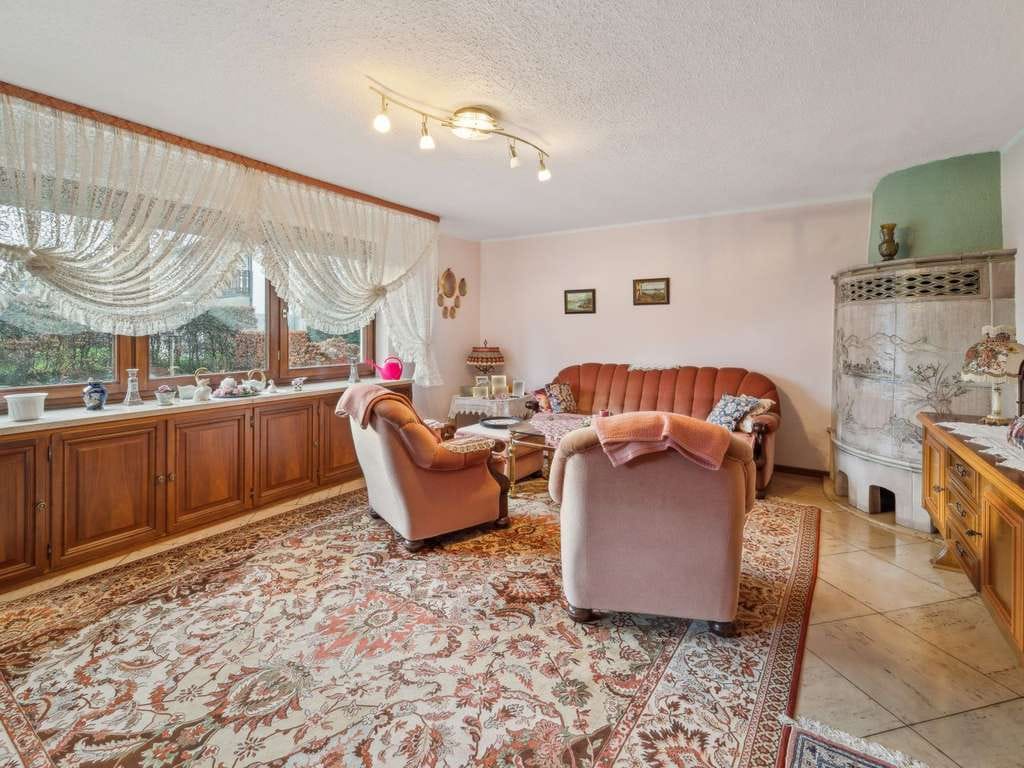 Immobilie in Forstern - Zweifamilien- bzw. Zweigenerationenhaus in ruhiger Wohnlage von Forstern bei München - Bild 3