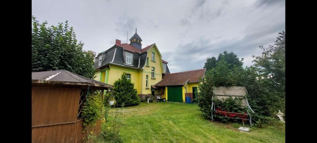 Immobilie in Frankenblick - von Privat: großzg. freist. Haus, ehem. Landschule, großer Garten, Kreis Sonneberg - Bild 2