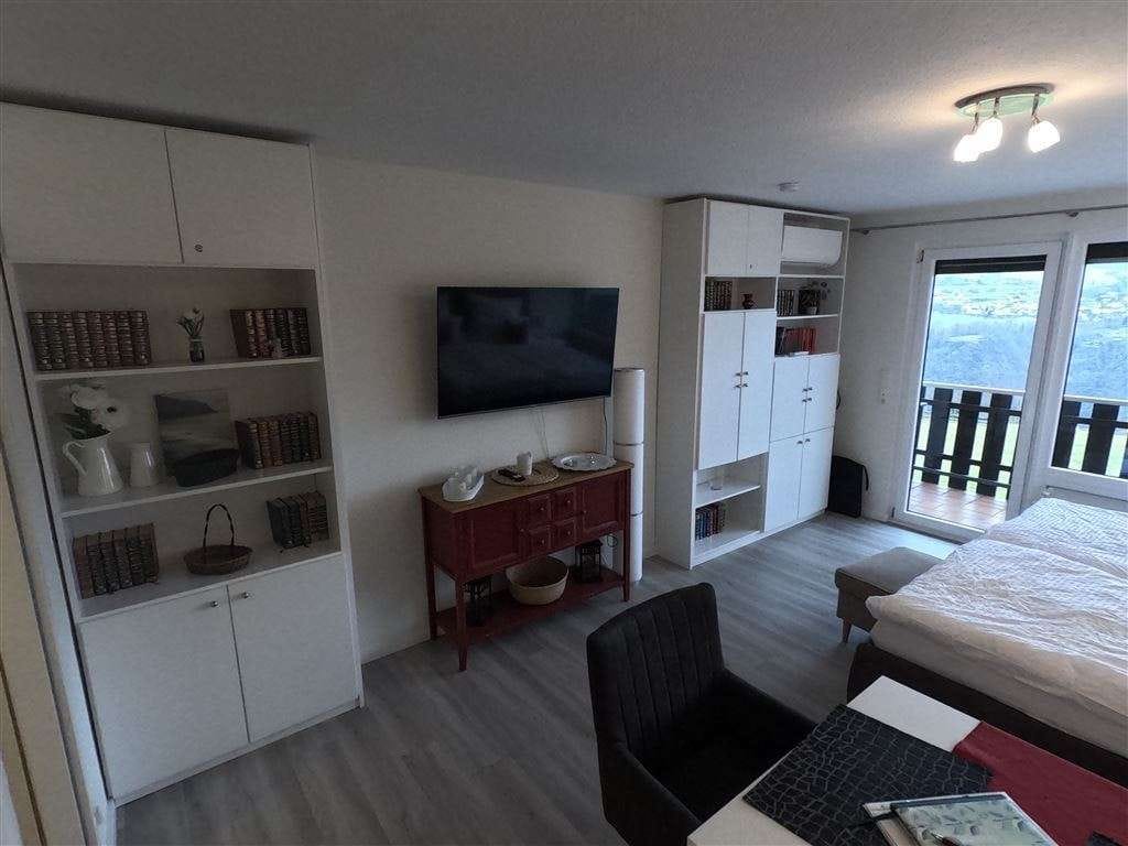 Immobilie in Patersberg - Ferienwohnung mit Blick auf die Loreley  - Bild 1