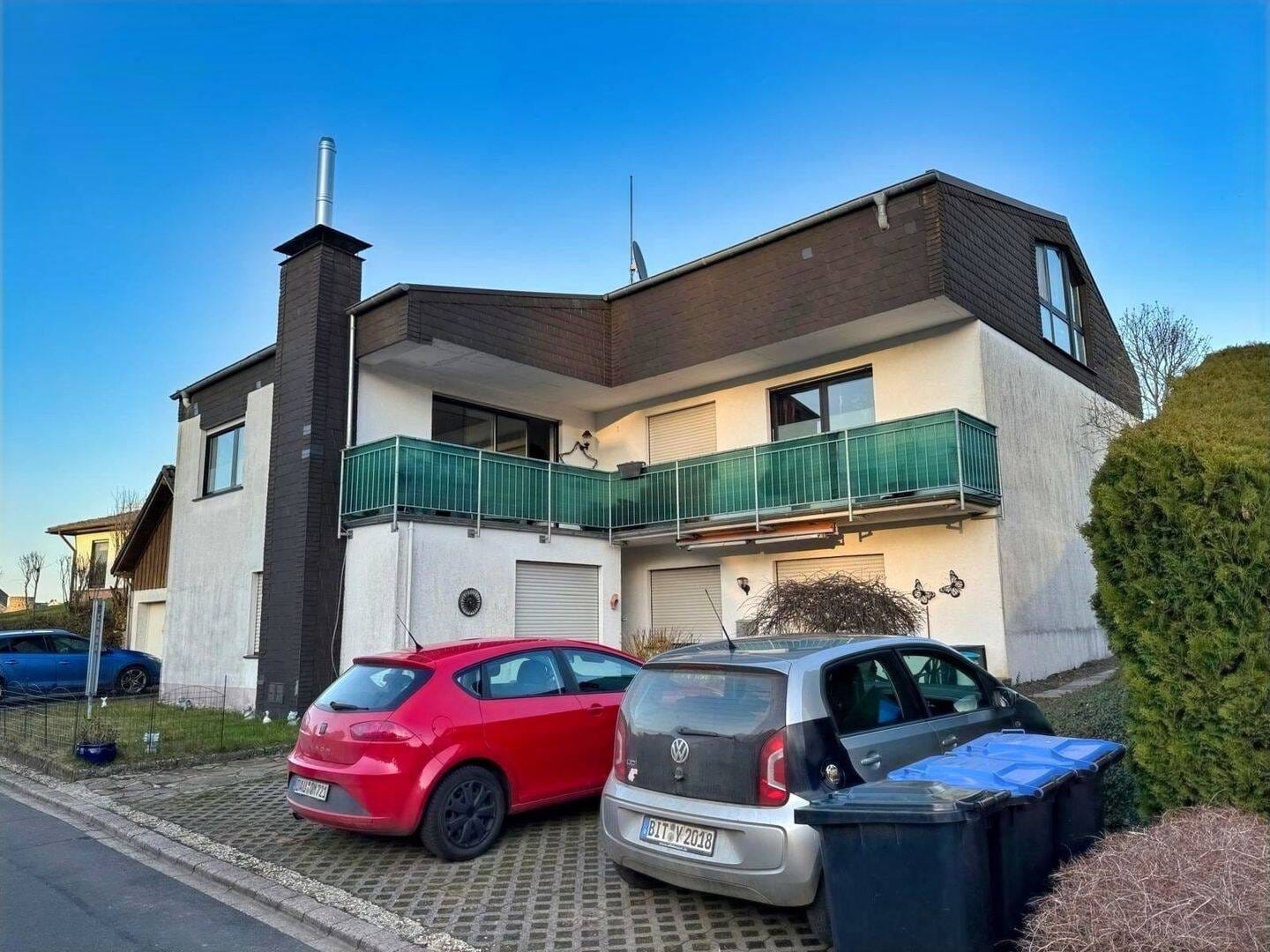 Immobilie in Hillesheim - Attraktives 3-Parteienhaus in naturnaher Lage von Hillesheim - Bild 0