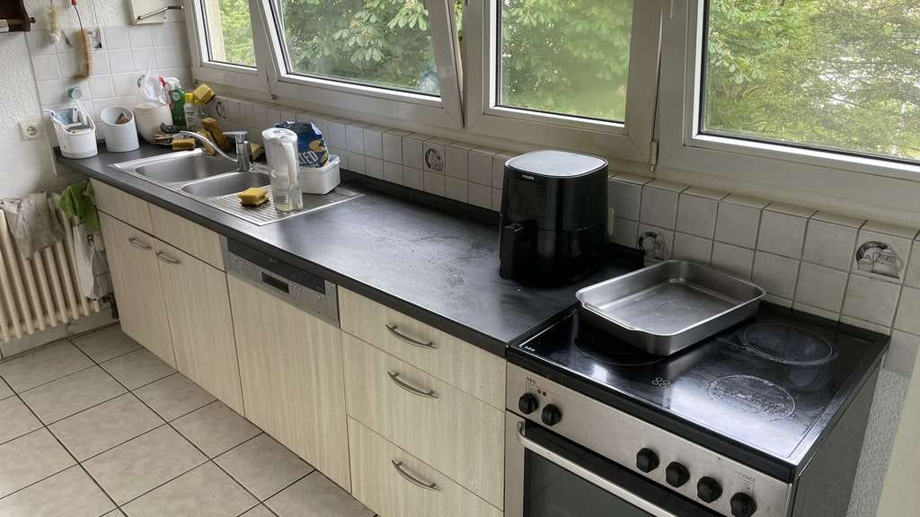 Immobilie in Moers - Helle 4-Zimmer Wohnung mit Loggia - Bild 1