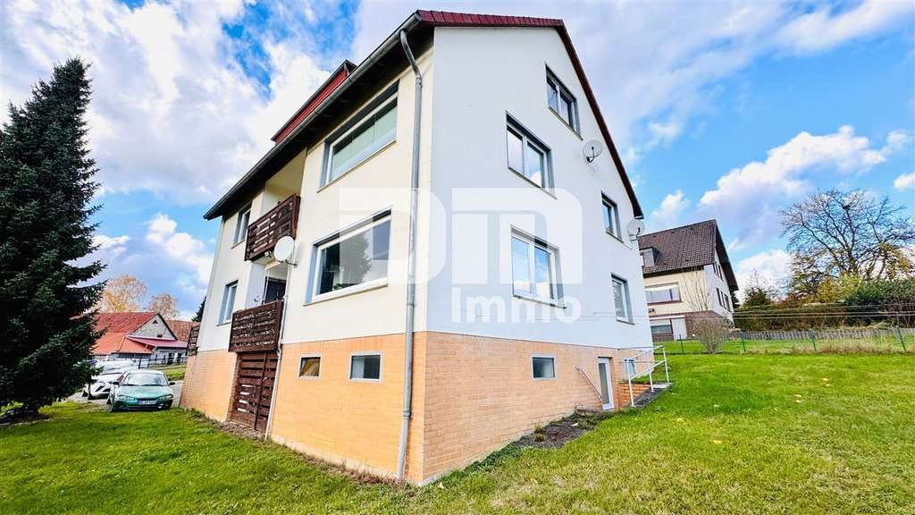 Immobilie in Duingen - Modernisiertes Dreifamilienhaus + 2 Garagen in idyllischer Lage mit großem Grundstück / Panoramablick - Bild 3