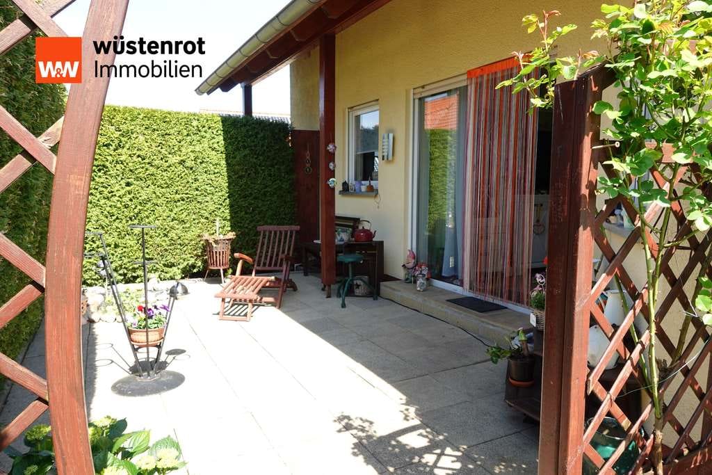 Immobilie in Kraftsdorf - Gepflegtes Einfamilienhaus mit Einliegerwohnung in idyllischer Lage zwischen Jena und Gera - Bild 1