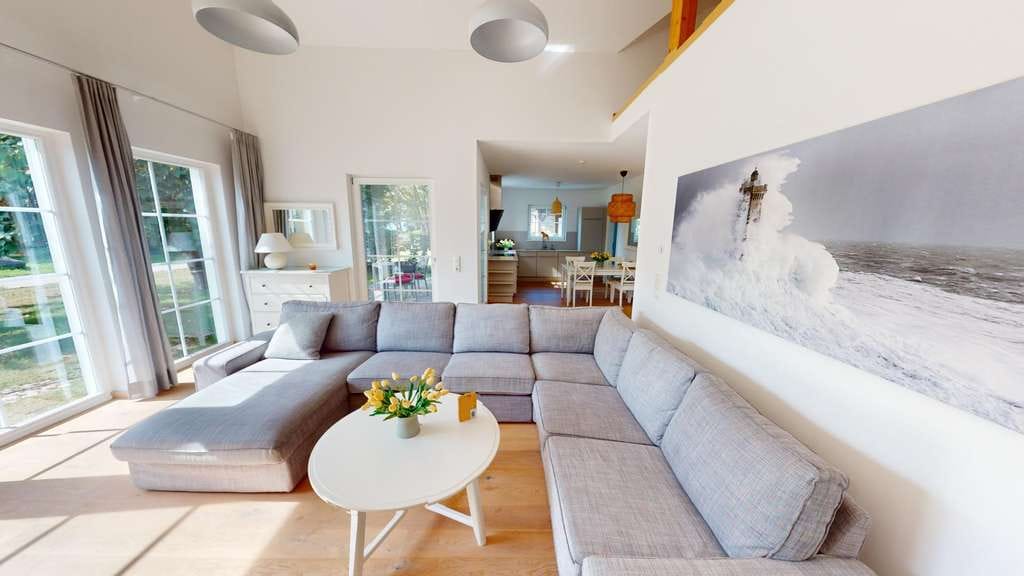 Immobilie in Wiek - Meerblick: Voll ausgestattetes Ferienhaus in idyllischer Wassernähe auf Rügen - Bild 3