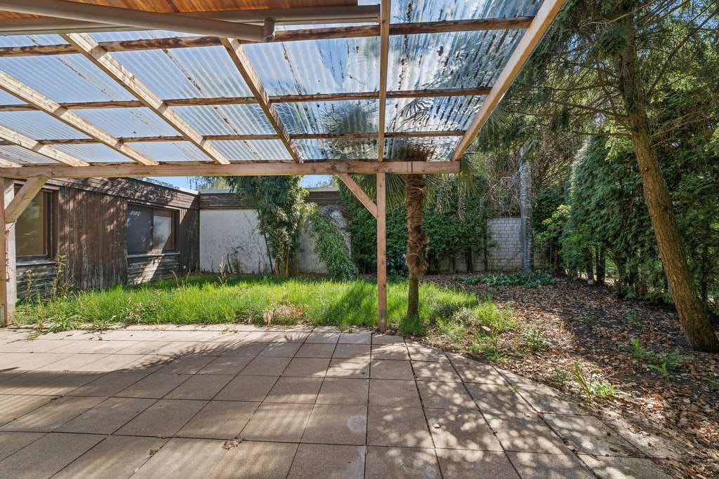 Immobilie in Neubiberg - Bungalow auf ca. 400 m² Grund in ruhiger Lage: 145 m² auf einer Ebene (EG) - zzgl. 100 m² (UG) - Bild 2