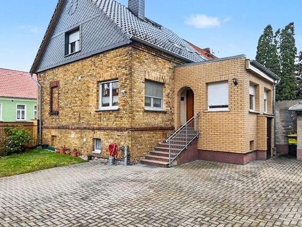 Immobilie in Kemberg - Einziehen und wohlfühlen - Einfamilienhaus mit pflegeleichtem Grundstück in Kemberg-OT - Bild 2