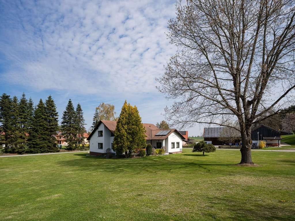 Immobilie in Laberweinting - *** Traumhafter Bungalow auf ca. 2500 qm Grundstück in toller Lage - Pferdehaltung möglich*** - Bild 3