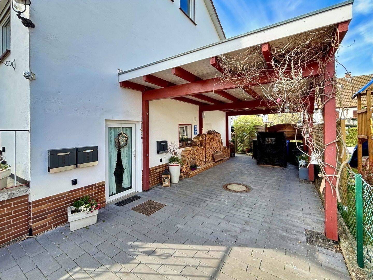 Immobilie in Edertal - Attraktives Zweifamilienhaus mit Einliegerwohnung-vielseitiges Wohnkonzept mit Vermietungspotenzial - Bild 3