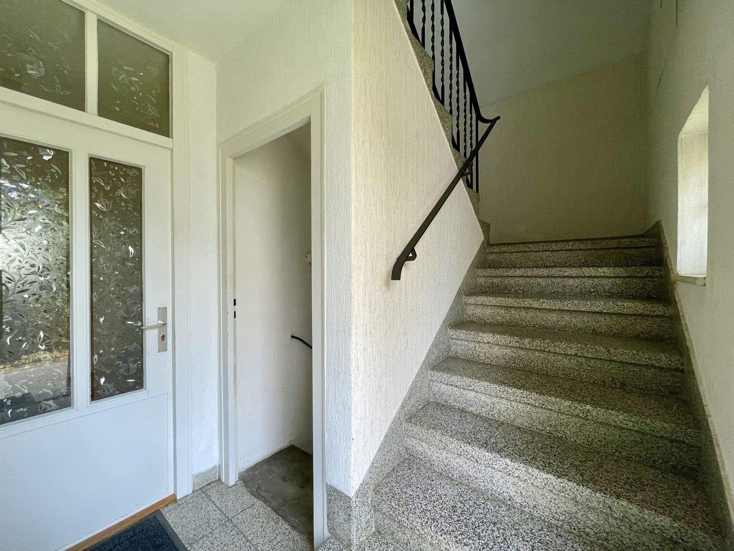 Immobilie in Wallerstein - Haus mit Charme und Potenzial - Bild 3