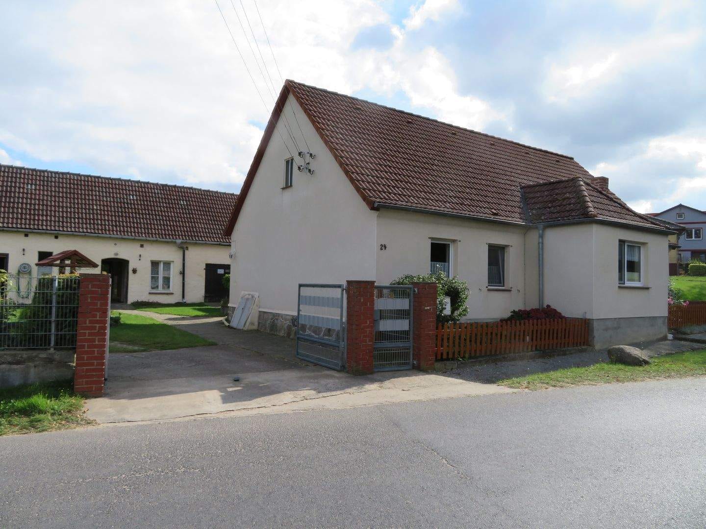 Immobilie in Uckerland - Einfamilienhaus mit Scheune und Nebengelass in reizvoller Randlage - Bild 0