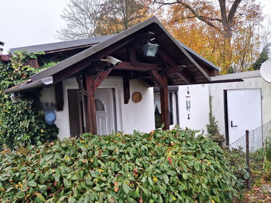 Immobilie in Belgern-Schildau - Massiver Bungalow in Sitzenroda -  Wohnen am Rande der Dahlener Heide - Bild 0