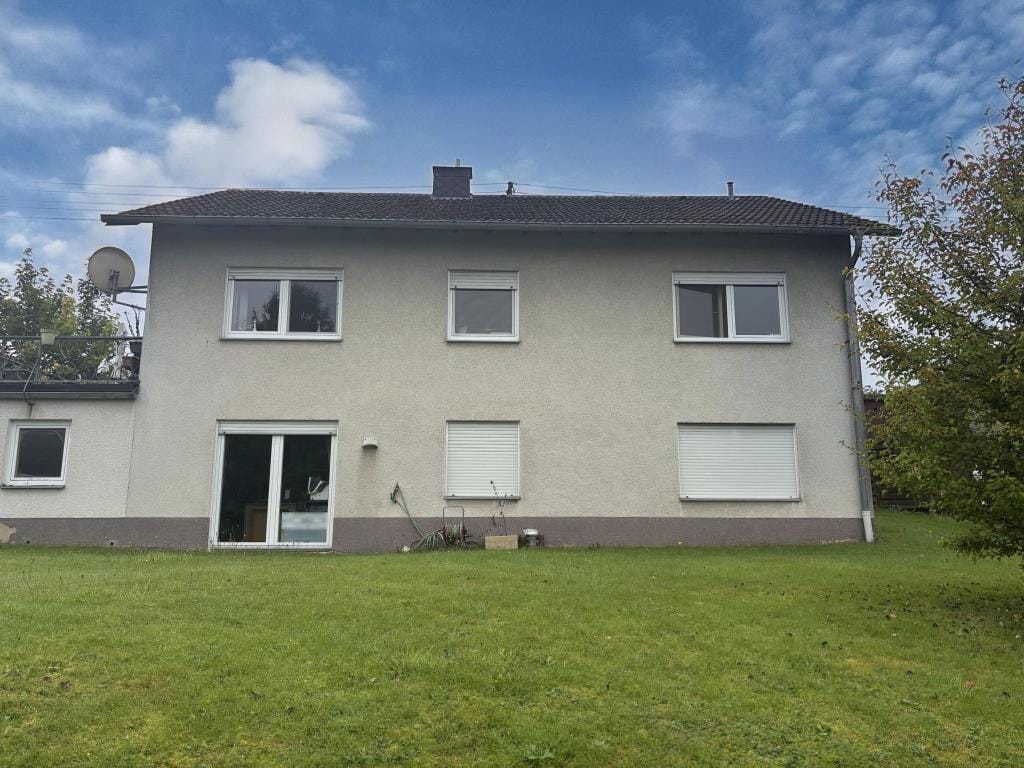 Immobilie in Breitscheidt - Vermietetes Einfamilienhaus in ruhiger Wohnlage mit hübschem Gartengrundstück - Bild 3