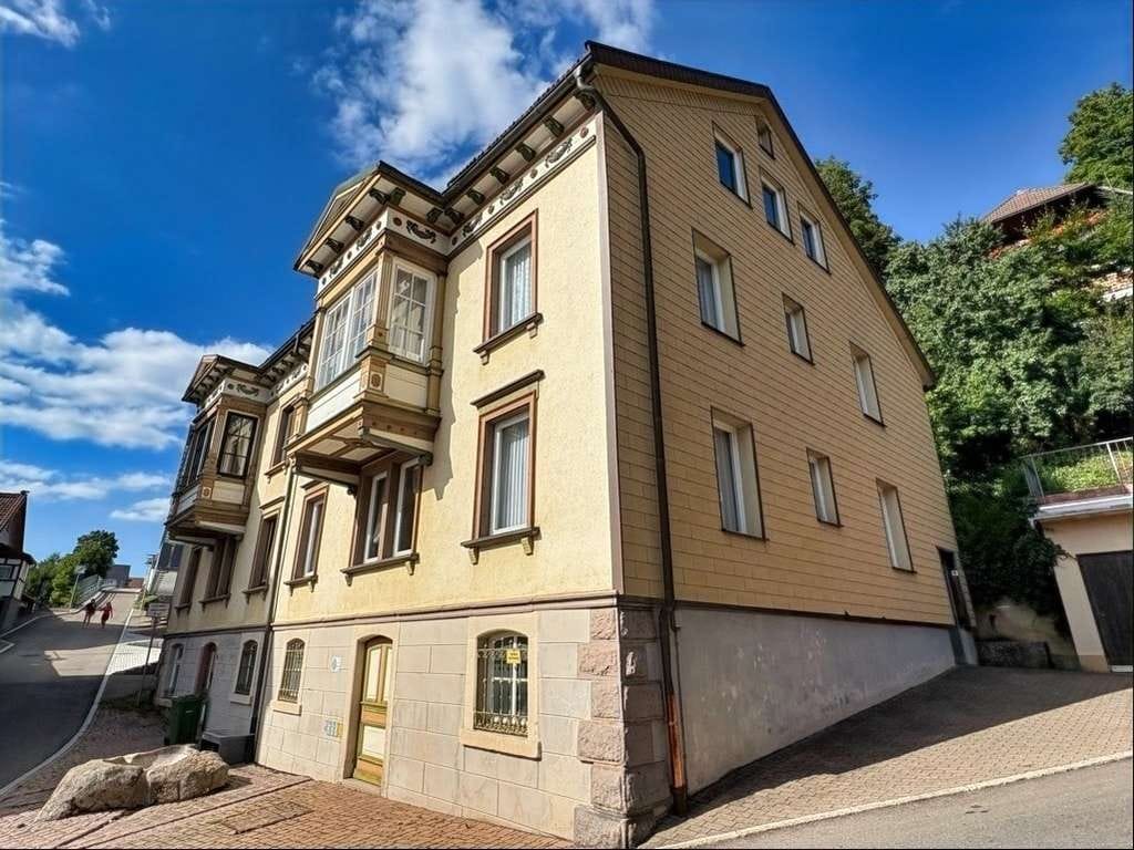 Immobilie in Furtwangen im Schwarzwald - Charmantes Zweifamilienhaus in Furtwangen - Bild 2