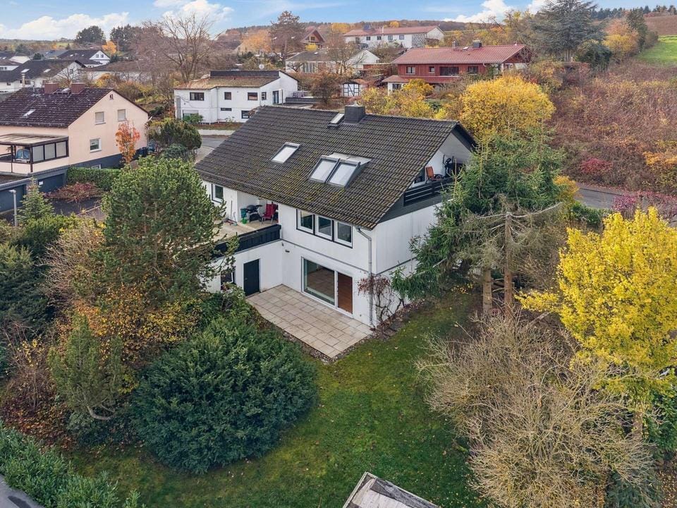 Immobilie in Wehrheim - Familienparadies im Grünen - gepflegtes Einfamilienhaus mit Einliegerwohnung im Taunus - Bild 0