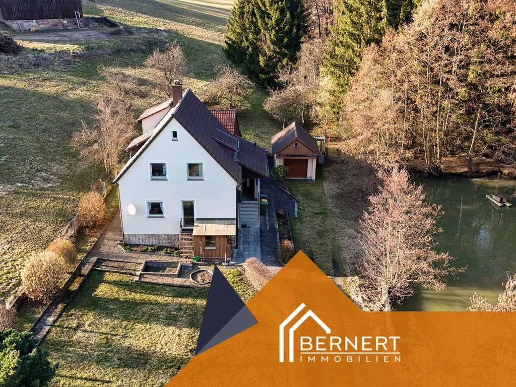Immobilie in Sonnefeld - Viel Platz für neue Wohnideen: Haus mit großem Grundstück in ruhiger, gut angebundener Lage - Bild 1