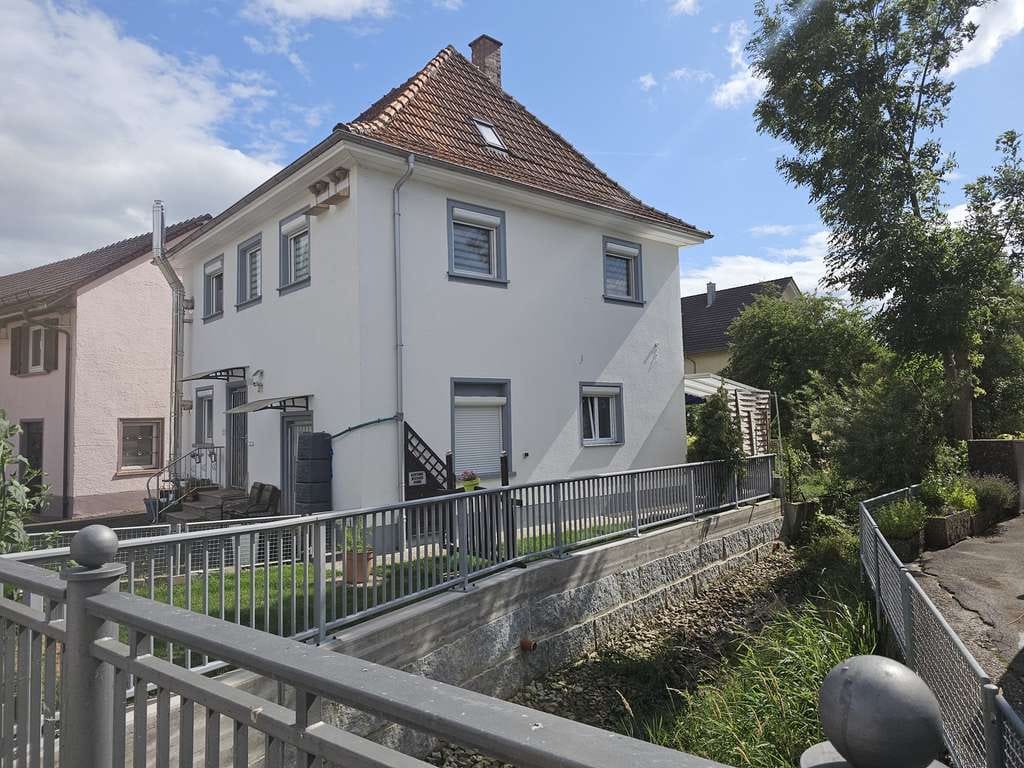 Immobilie in Donaueschingen - Tolles Einfamilienhaus zum Preis einer Eigentumswohnung!
Hier kommt Ihre Chance!!! - Bild 0