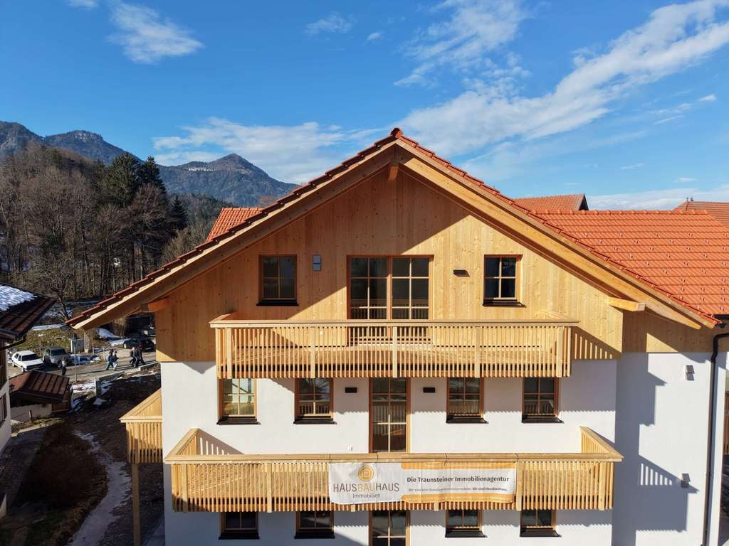 Immobilie in Marquartstein - Großzügige Dachgeschoss-Neubauwohnung in Marquartstein | Erstbezug! - Bild 4