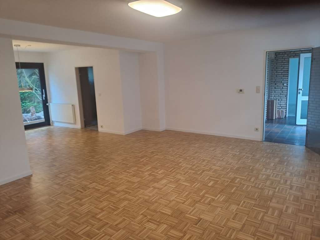 Immobilie in Gronau - Ideal als Kapitalanlage oder zur Eigennutzung – Gepflegtes Zweifamilienhaus in ruhiger Wohnlage - Bild 4