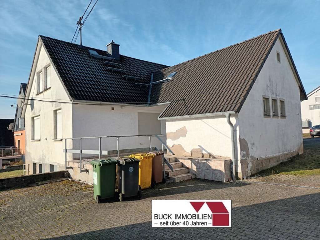 Immobilie in Steinebach an der Wied - Einfamilienwohnhaus mit 3 Garagen in ruhiger Aussichtslage von 57629 Wied - Bild 4
