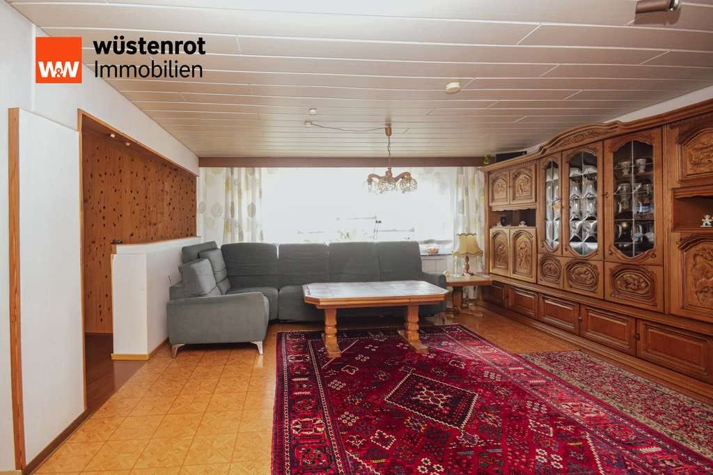 Immobilie in Neuhof - Zweifamilienhaus mit vielseitigem Wohnkonzept, Einliegerwohnung & gepflegtem Garten in Neuhof - Bild 4