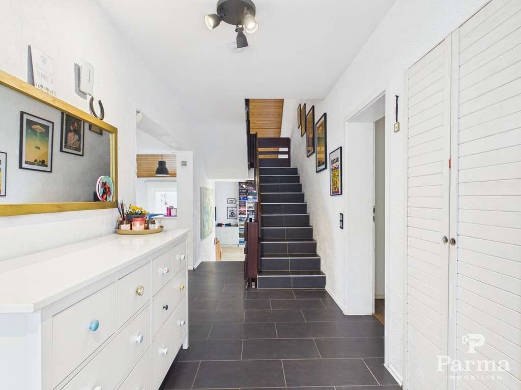 Immobilie in Kreuzau - Ein Zuhause mit Charakter – Split-Level-Doppelhaushälfte in Kreuzau Leversbach - Bild 1