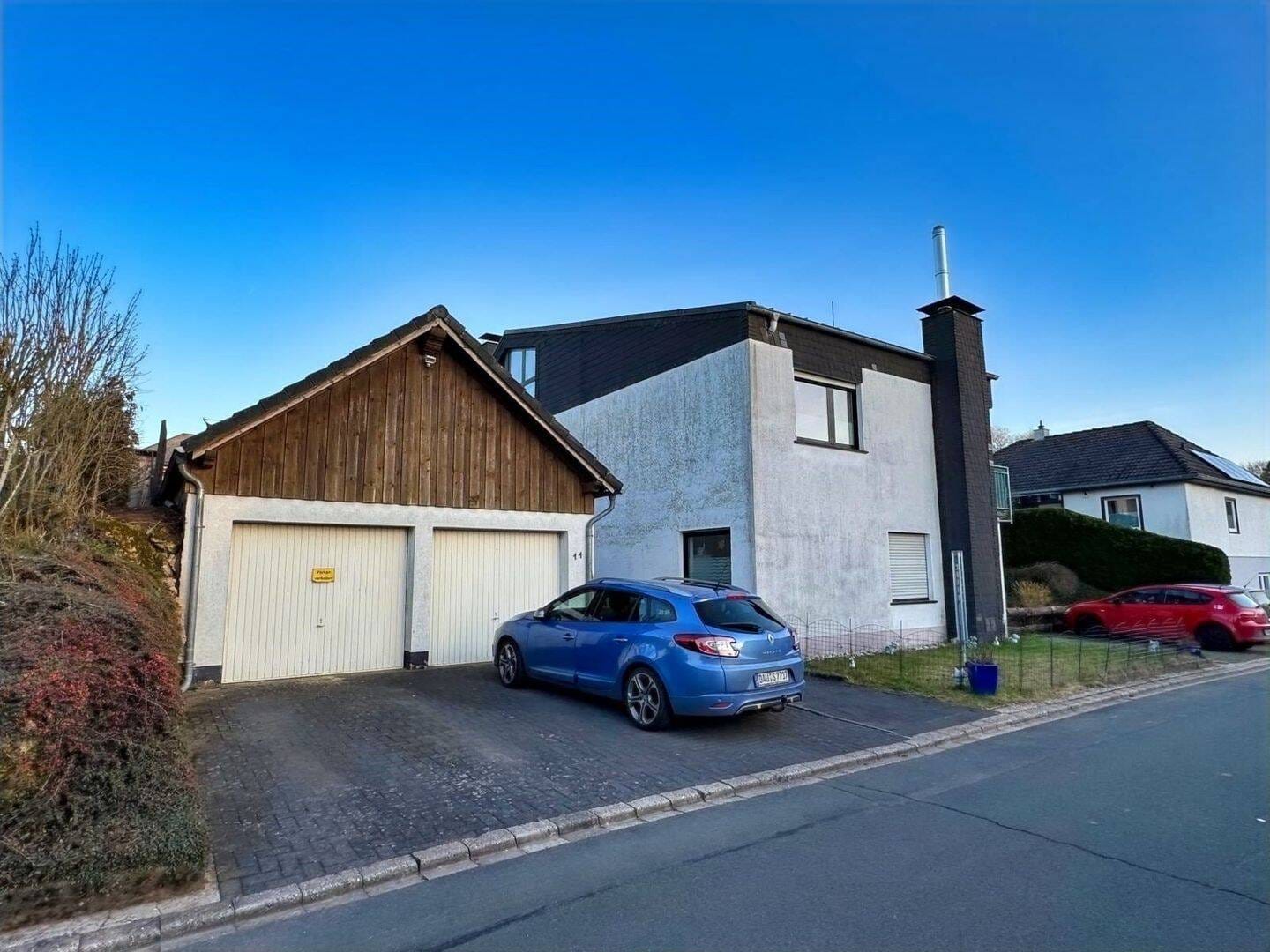 Immobilie in Hillesheim - Attraktives 3-Parteienhaus in naturnaher Lage von Hillesheim - Bild 2