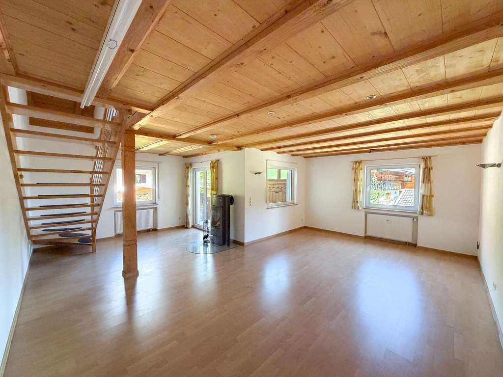 Immobilie in Wallgau - Maisonette-Dachgeschosswohnung mit Hauscharakter und Alpenblick. - Bild 1
