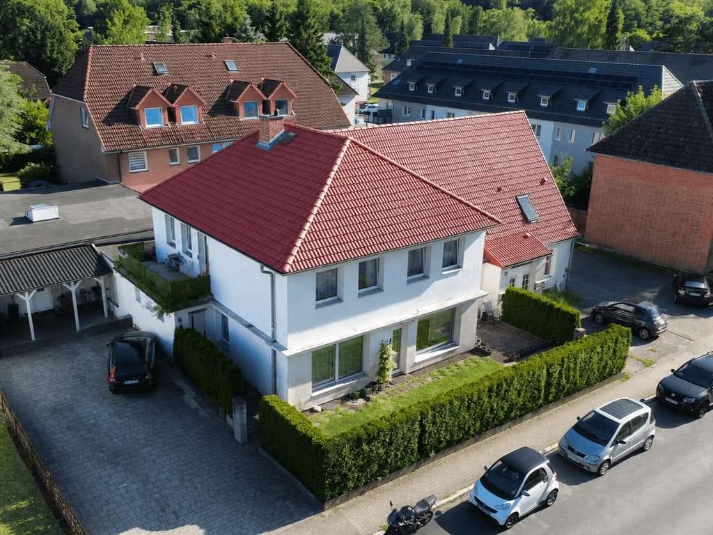 Immobilie in Elmenhorst - Wohnungspaket mit ca. 5,16 % Bruttorendite, Stellplätzen und Ausbaureserve in Schwarzenbek - Bild 2