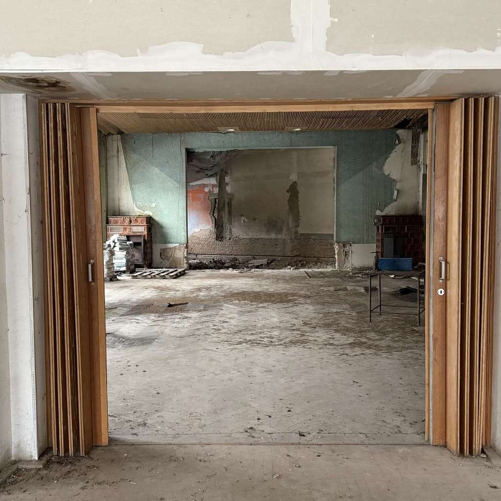 Immobilie in Rauen - Sanierungsbedürftiges Haus mit Potenzialgrundstück - Bild 2