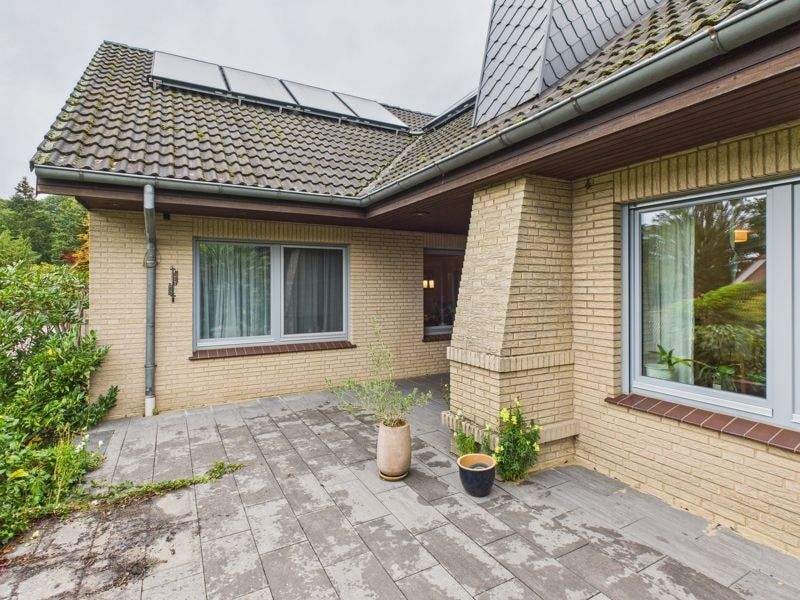 Immobilie in Scheeßel - Architektenhaus mit Charakter und Energieeffizienz - Viel Platz für Familie, Arbeiten und Wohnen - Bild 2