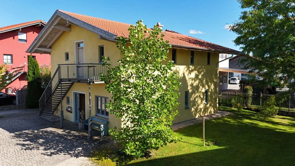 Immobilie in Amerang - Charmantes Haus mit zwei Einheiten - vielseitige Nutzungsmöglichkeiten & hochwertige Ausstattung - Bild 0