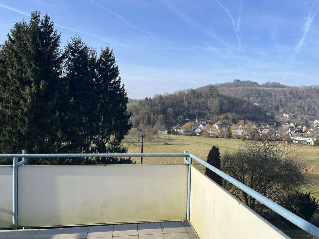 Immobilie in Nassau - Nassau: Mehrfamilienhaus mit vielen Möglichkeiten und tollem Ausblick! - Bild 4