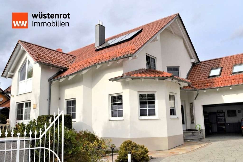 Immobilie in Brunn - Großzügiges Einfamilienhaus in ruhiger Wohnlage von Brunn/Laaber – ideal auch für zwei Generationen - Bild 0