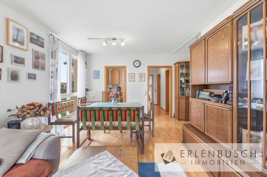 Immobilie in Althütte - Gepflegte 3-Zimmer-Wohnung mit Terrasse, Balkon und TG-Stellplatz - Bild 1