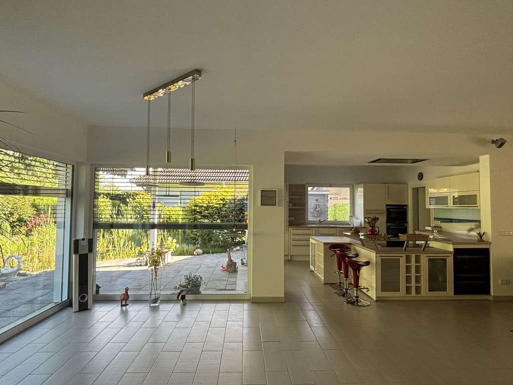 Immobilie in Elmenhorst/Lichtenhagen - Wohnen mit Charakter: Hochwertiger Bungalow in Elmenhorst/Lichtenhagen - Bild 1