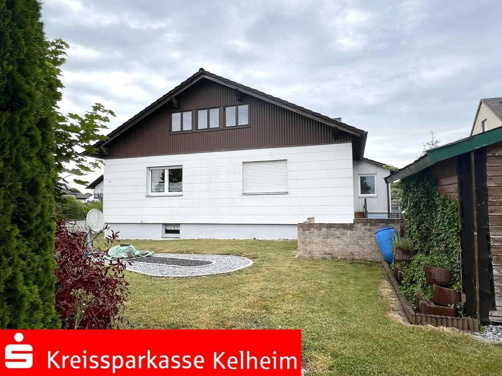 Immobilie in Abensberg - Attraktives Einfamilienhaus mit Potenzial - viel Raum für kreative Gestaltung und persönliche Träume - Bild 0