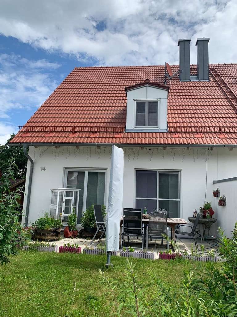 Immobilie in Jetzendorf - Doppelhaushälfte mit Garten, zwei Terrassen und Garage in Jetzendorf zu verkaufen! - Bild 2