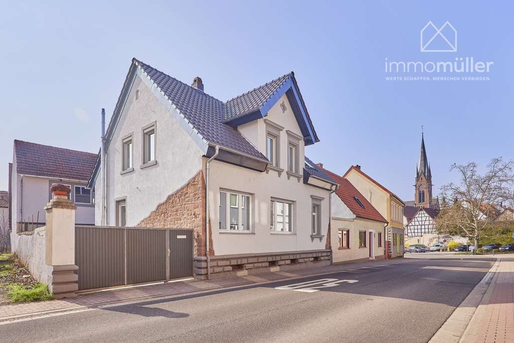 Immobilie in Eisenberg (Pfalz) - Altbau-Charme trifft Moderne: Kernsaniertes Wohnhaus mit separater Wohneinheit in Eisenberg (Pfalz) - Bild 1