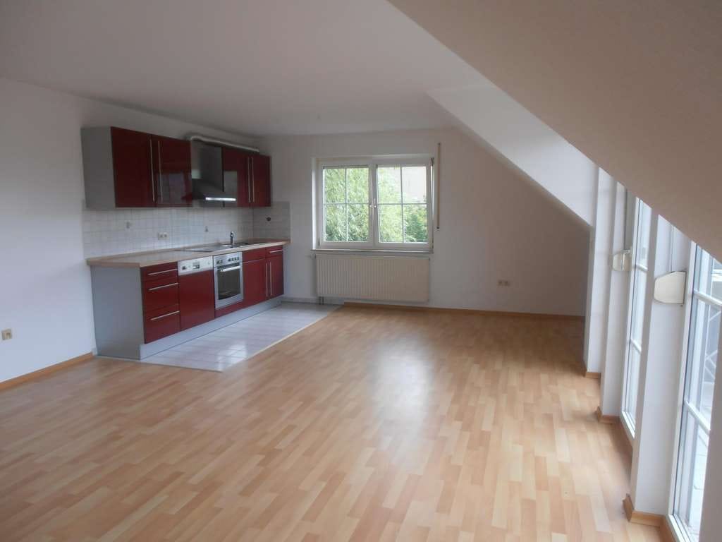 Immobilie in Niederstetten - Helle 2-Zi-Wohnung mit tollem Ausblick provisionsfrei zu verkaufen - Bild 2