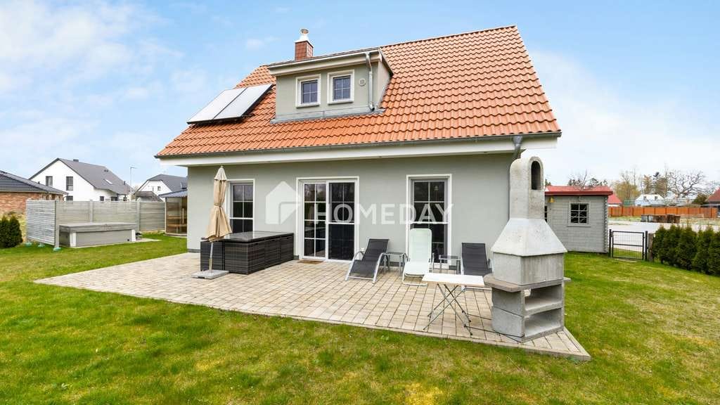 Immobilie in Dreschvitz - Neuwertiges Ferienimmobilie auf Rügen mit Südterrasse, Sauna, Whirlpool und Ostseenähe - Bild 0