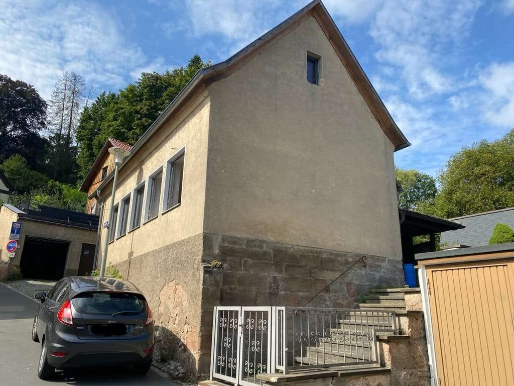 Immobilie in Kulmbach - Saniertes Einfamilienhaus mit Solaranlage in der Innenstadt mit ca. 7,8% Rendite - Bild 2