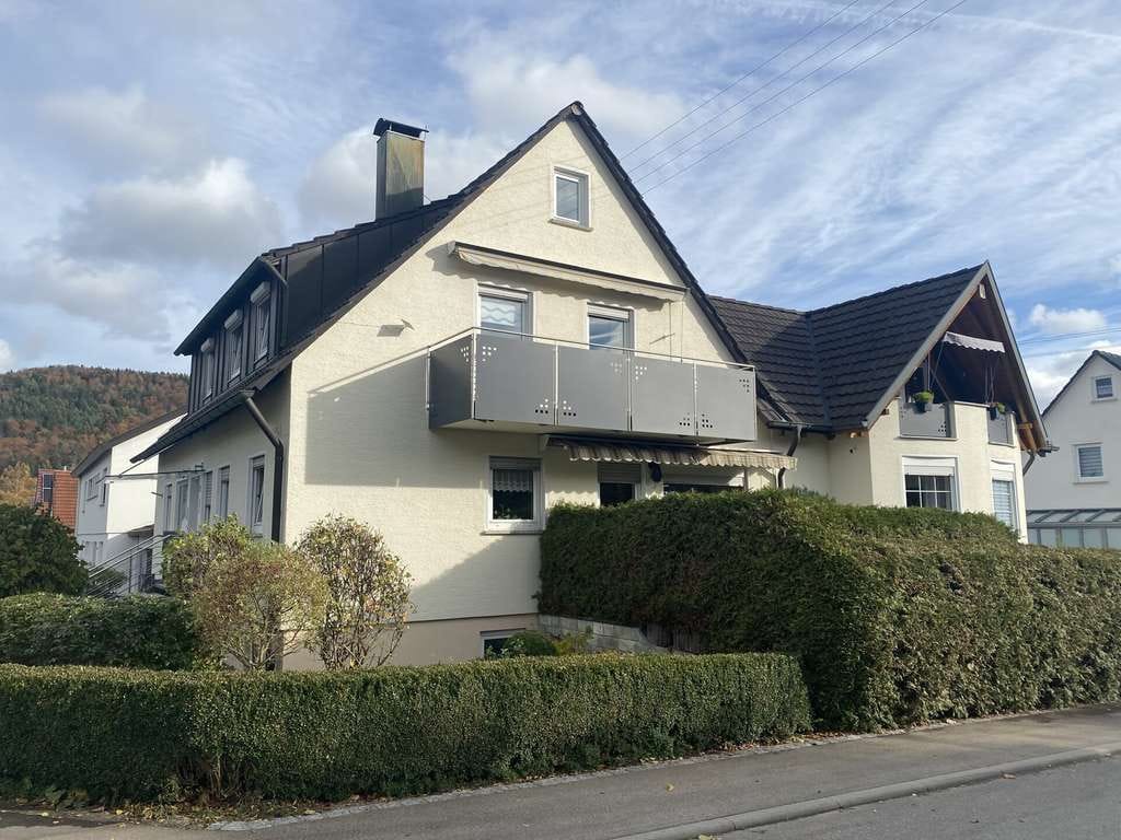 Immobilie in Wurmlingen - Raum für Ideen und Zukunft – attraktives Zweifamilienhaus - Bild 0